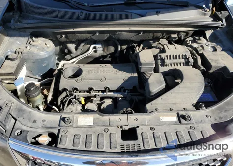 2011 Kia Sorento Base from USA, damaged, VIN 5XYKT3A17BG072853